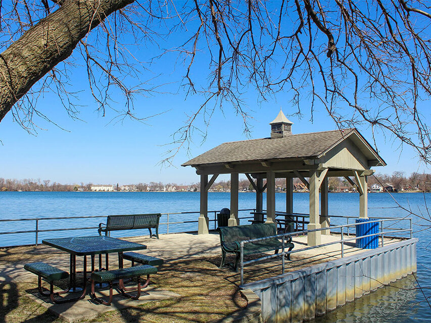 park pavilion lake